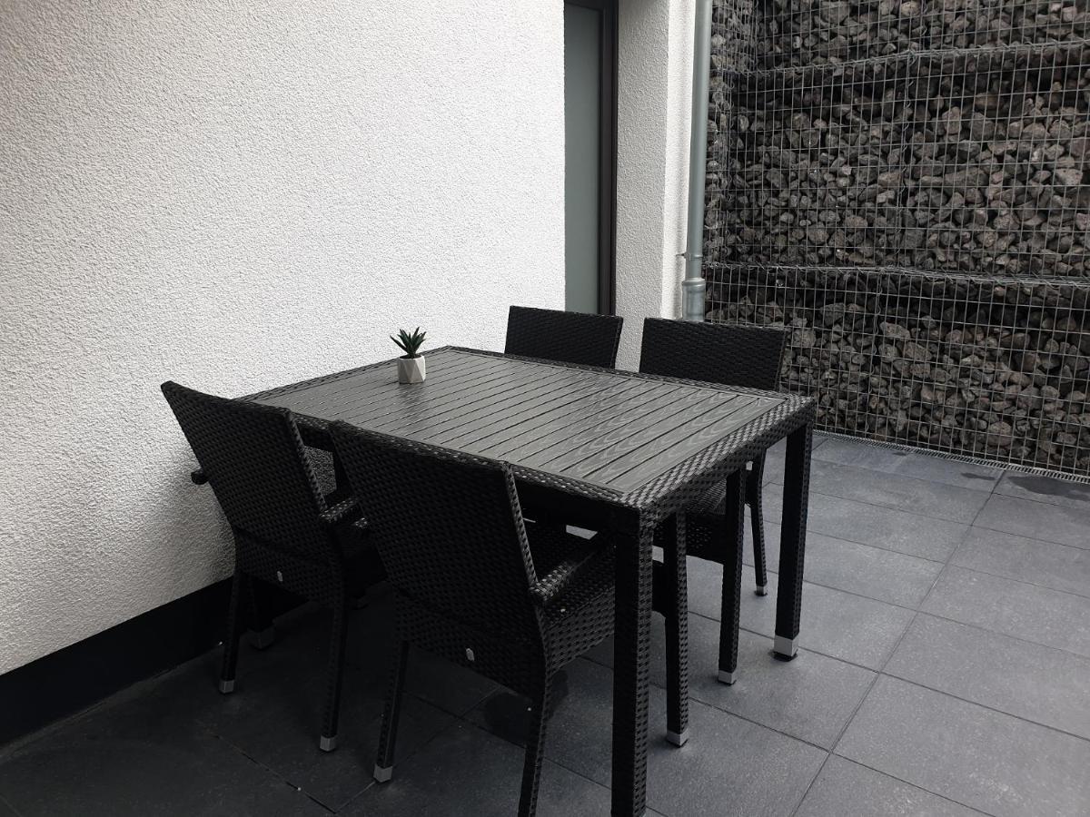 Ferienwohnungen Am Aeppelsberg Volkesfeld Exterior foto
